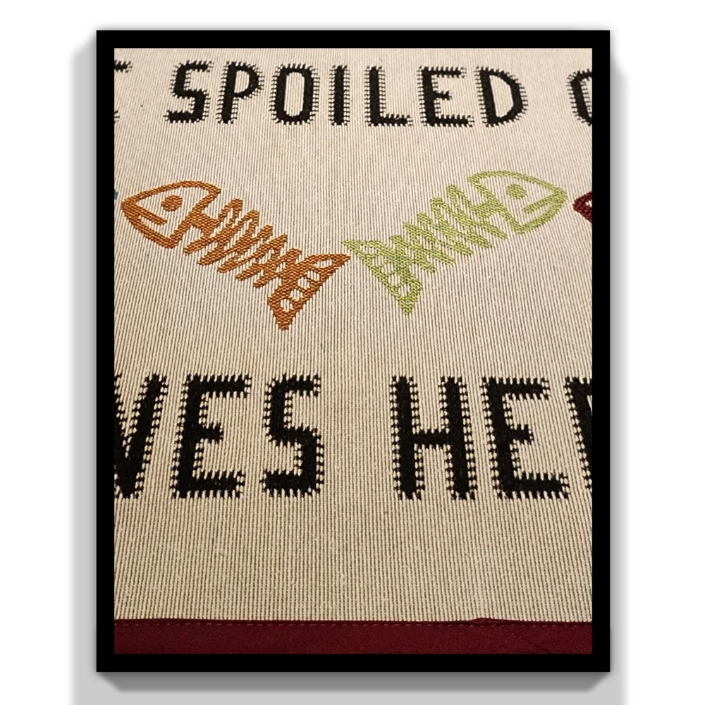 NWOT Tapestry Feeding Mat for Cats with a Free Magnet
